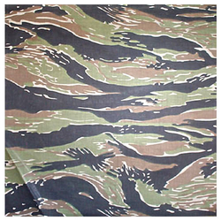 Šátek 68 x 68 cm JUMBO TIGER STRIPE CAMO